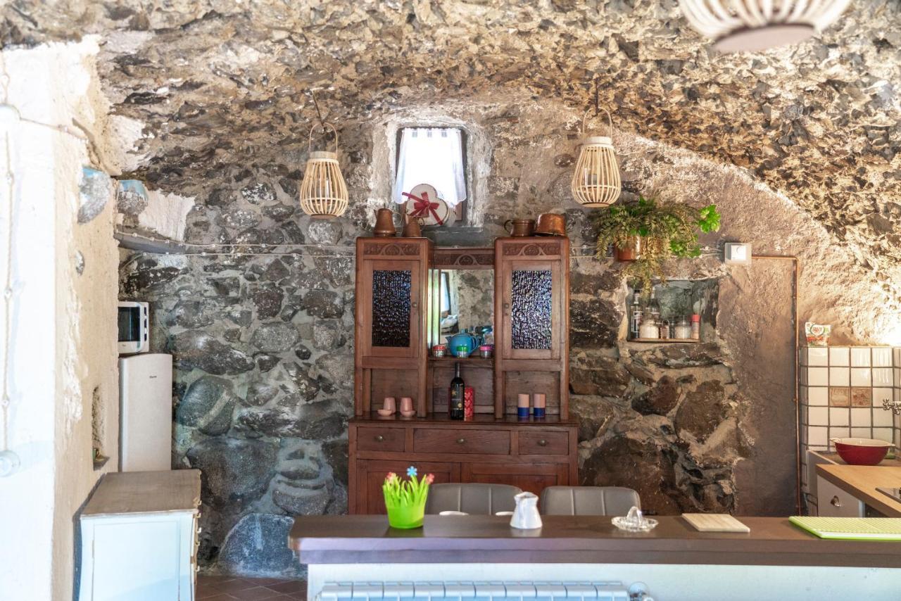 Maison Enchantee Capo di Ponte エクステリア 写真
